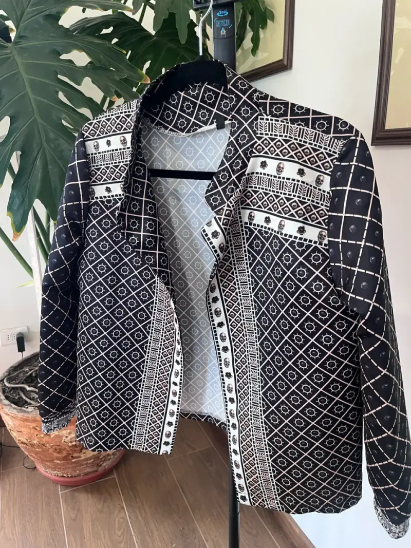 Chaqueta estampada en blanco y negro - 2