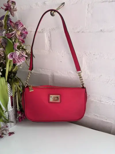 Cartera Calvin Klein roja con cadena - miniatura 1