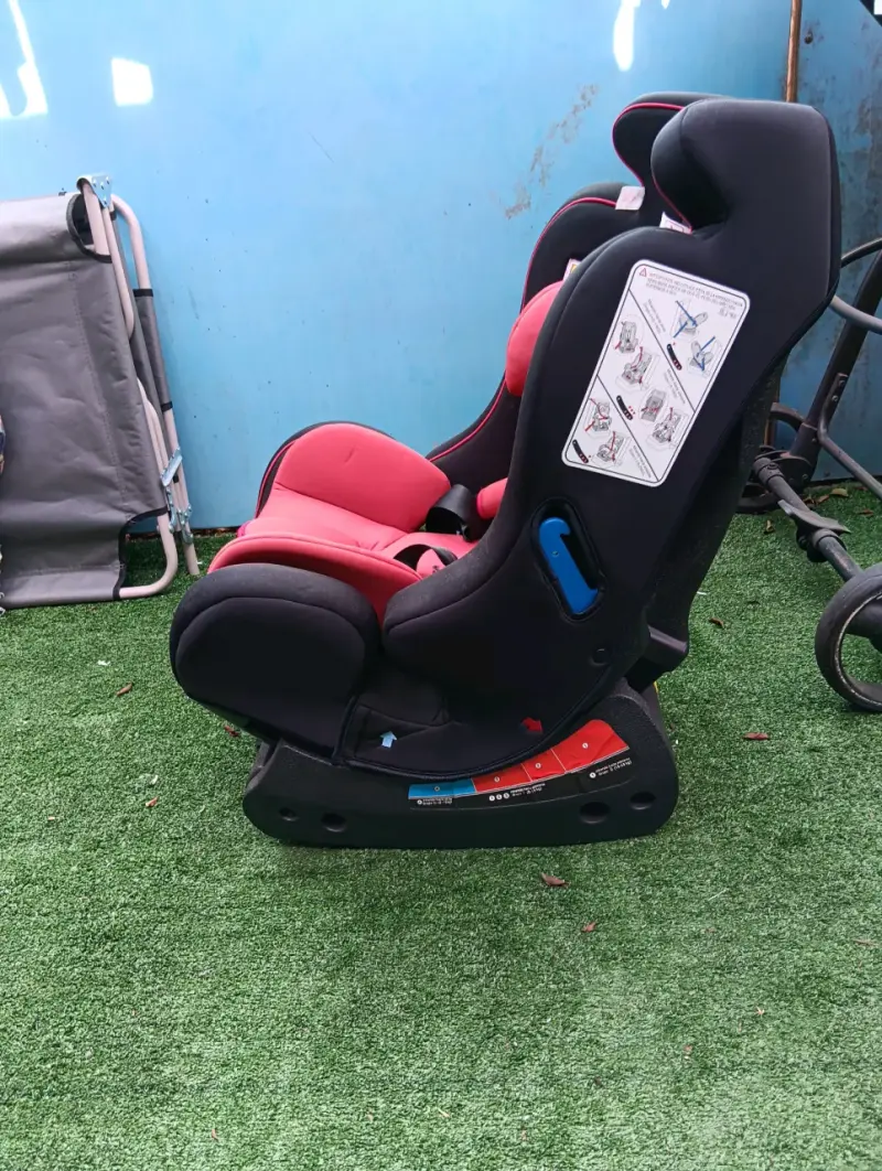 Silla de auto para bebé 0-25 kg - 2