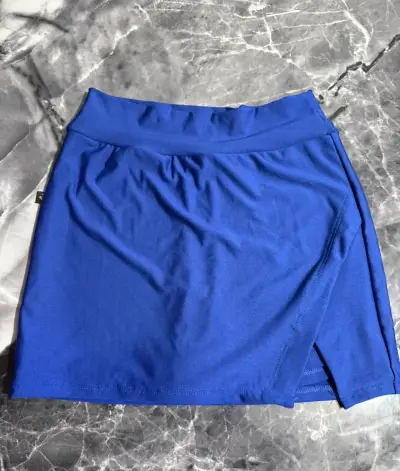 Crops y falda shorts brasileño - miniatura 2