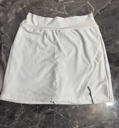 Crops y falda shorts brasileño - miniatura 4