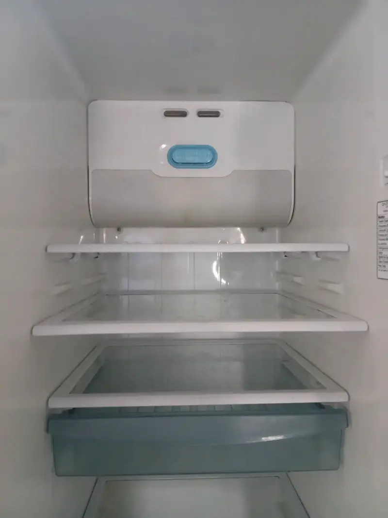Refrigerador side by side Daewoo en buen estado - 4