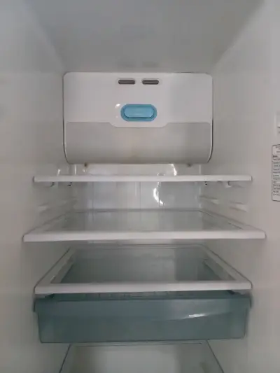 Refrigerador side by side Daewoo en buen estado - miniatura 4
