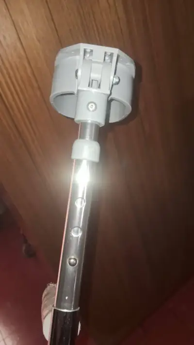 Muleta de aluminio con soporte ajustable - miniatura 6