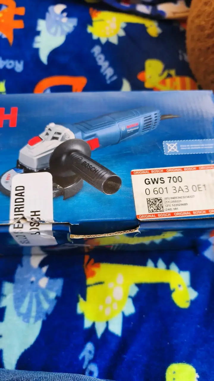 Esmeril angular Bosch GWS 700 nuevo - 1