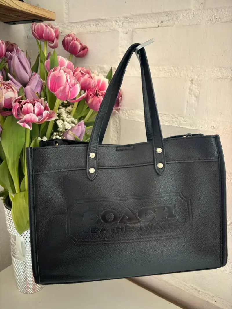 Bolso de cuero negro Coach elegante - 1