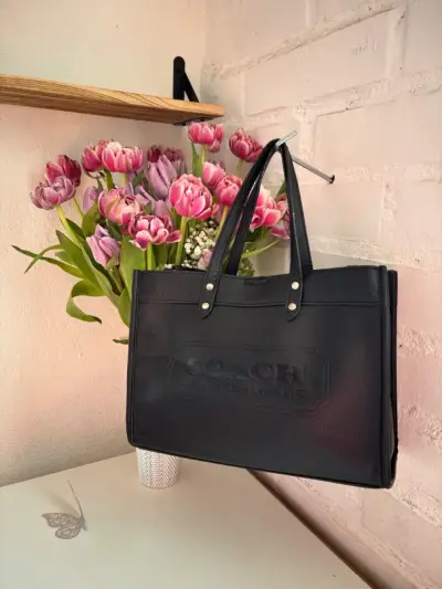 Bolso de cuero negro Coach elegante - miniatura 2
