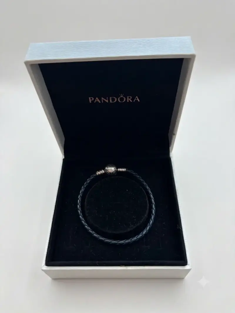 Pulsera Pandora de cuero azul con cierre plateado - 1