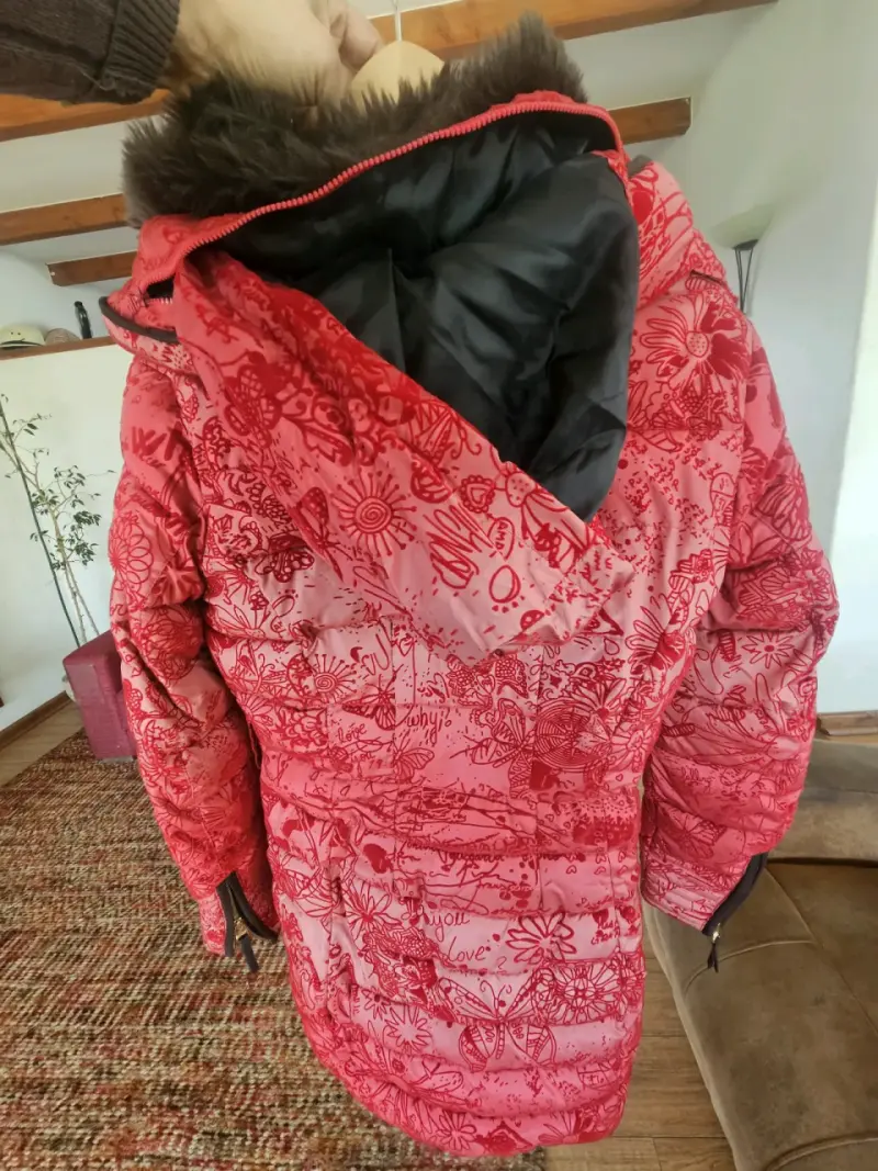 Chaqueta Desigual roja con diseño floral - 2
