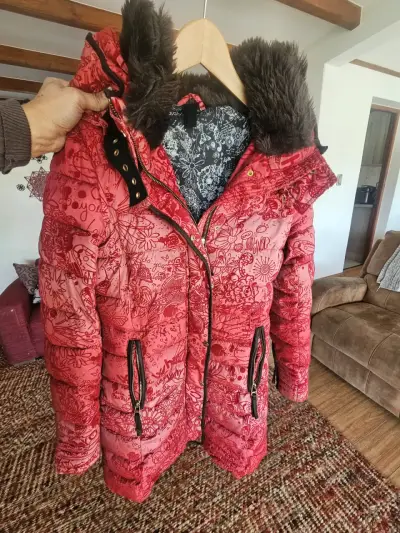 Chaqueta Desigual roja con diseño floral - miniatura 5
