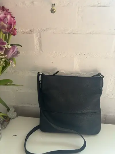 Cartera negra Kate Spade de cuero - miniatura 3
