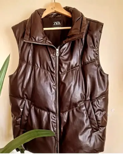 Chaleco acolchado marrón Zara para mujer - miniatura 1