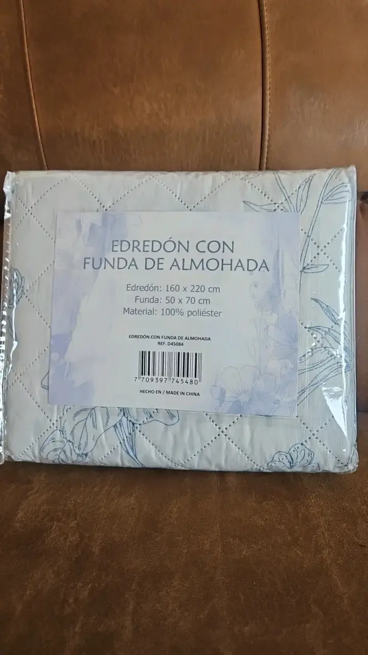 Edredón con funda de almohada 100% poliéster - 1