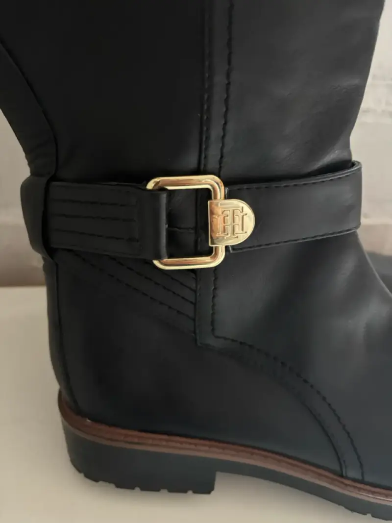 Botas negras Tommy Hilfiger con hebilla - 2