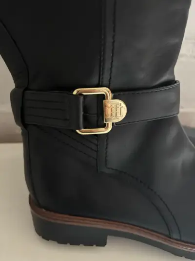 Botas negras Tommy Hilfiger con hebilla - miniatura 2