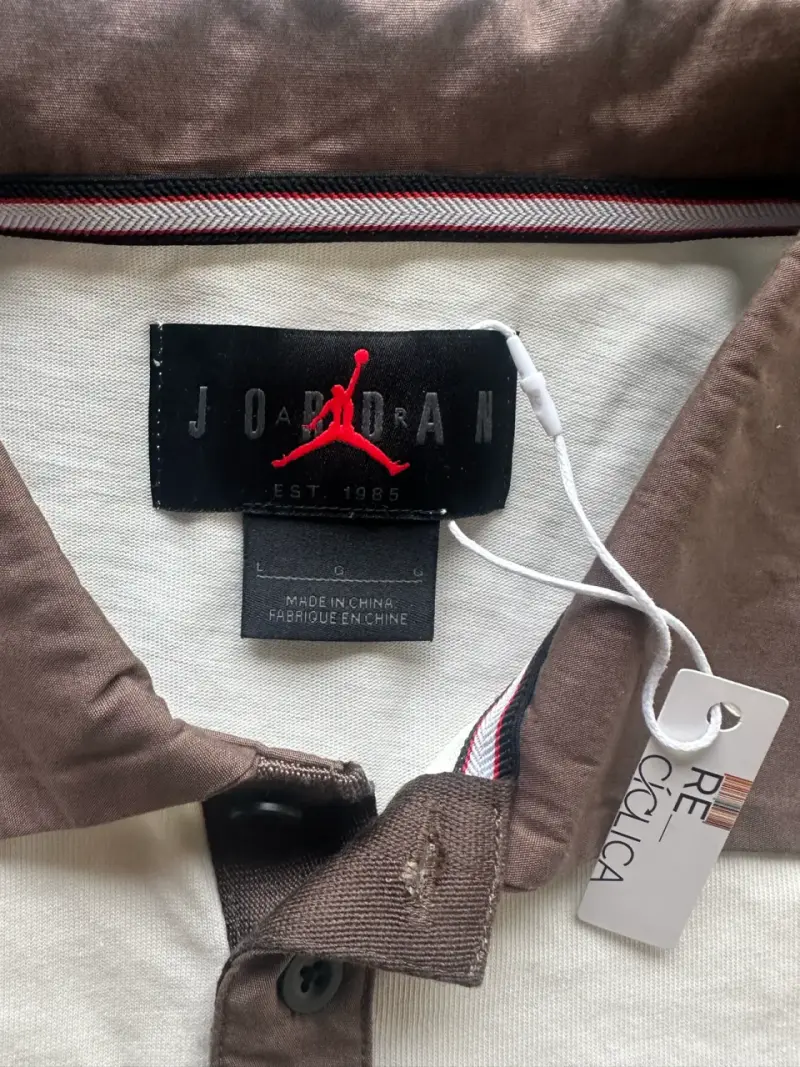 Polera Jordan manga larga color crema - 2