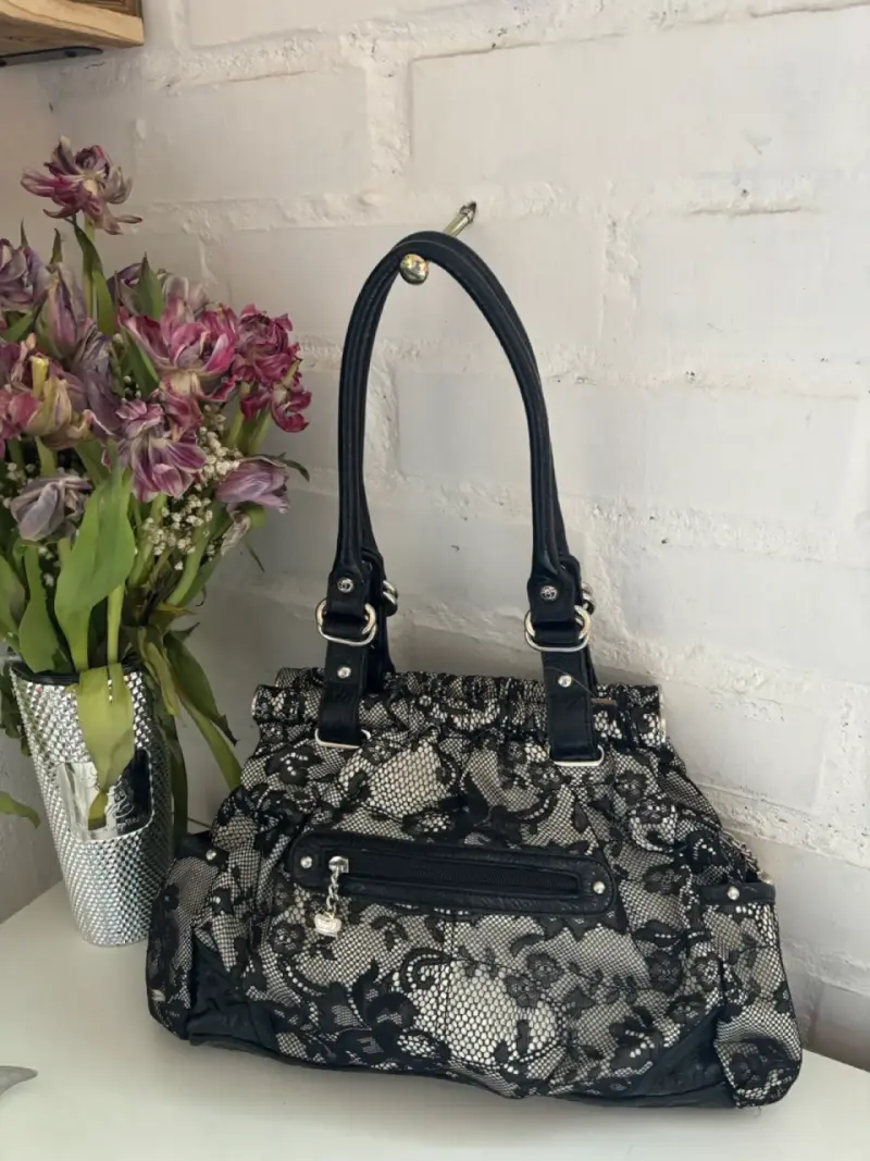 Cartera Kathy de encaje negro elegante - 1