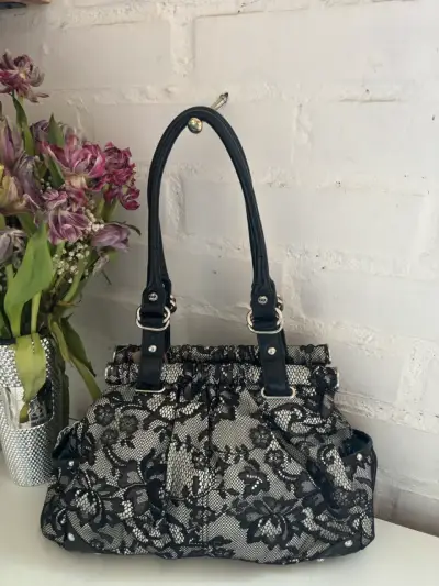 Cartera Kathy de encaje negro elegante - miniatura 2