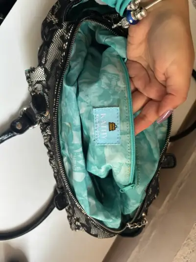 Cartera Kathy de encaje negro elegante - miniatura 4