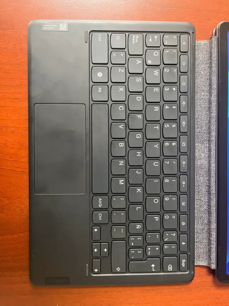 Tablet Lenovo tb j606I + teclado desmontable - 3