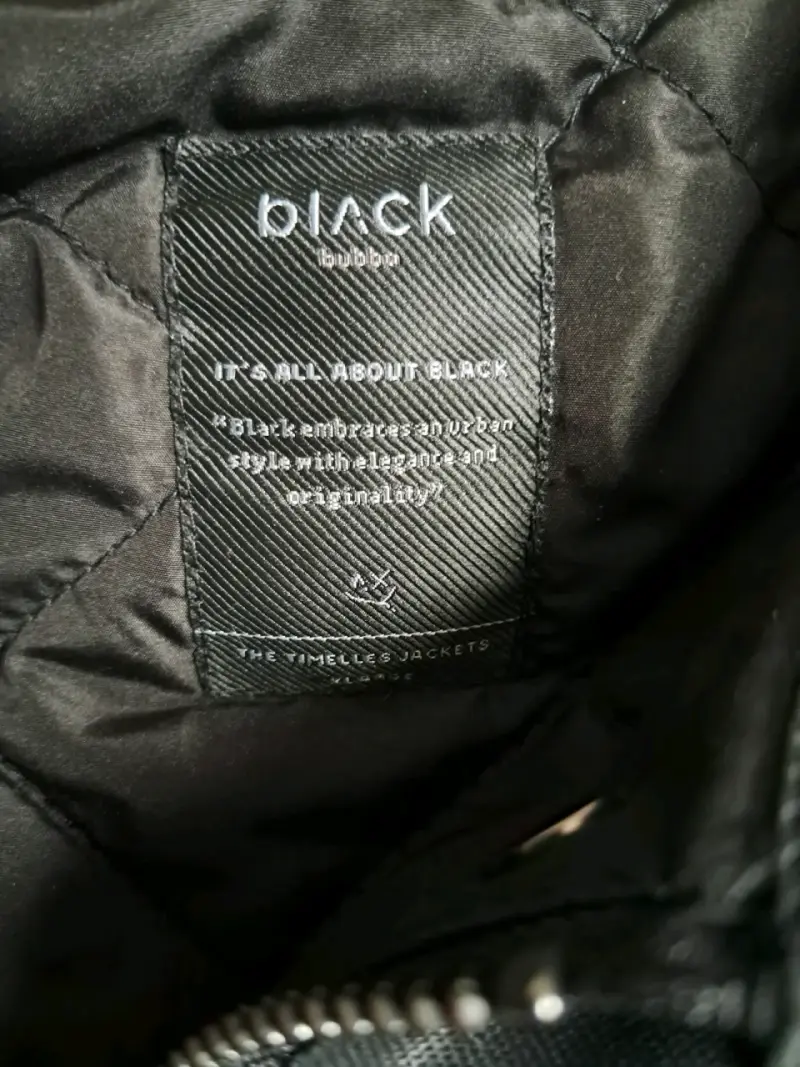 Chaqueta negra de cuero para mujer - 4
