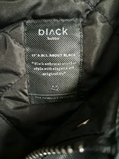 Chaqueta negra de cuero para mujer - miniatura 4