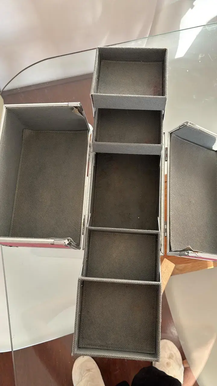 Maleta organizadora de maquillaje y joyas - 3