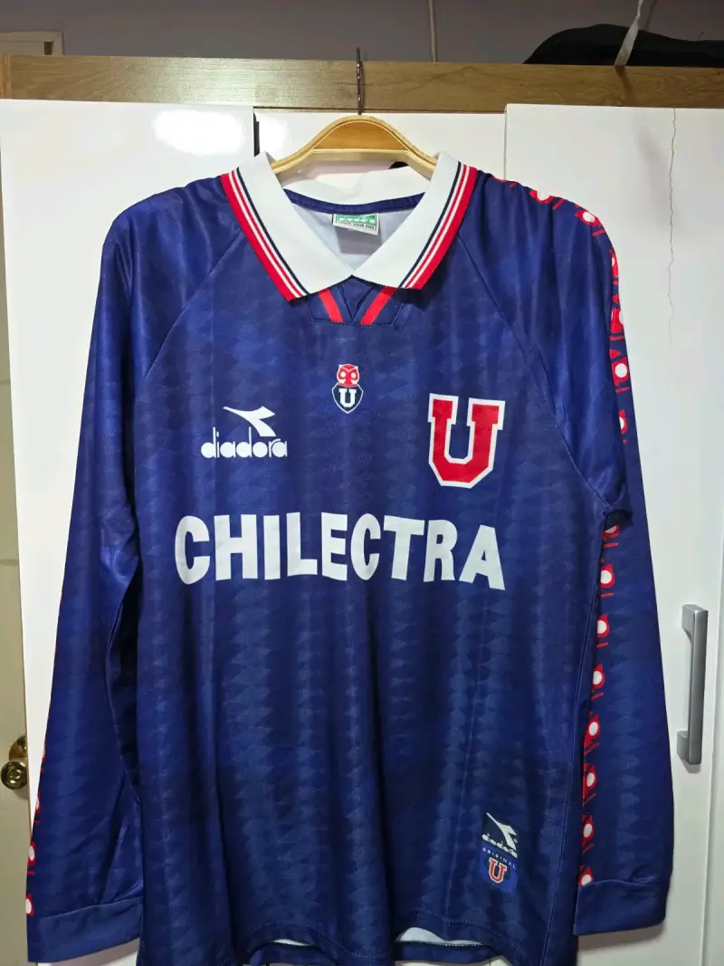 Camiseta retro Universidad de Chile
