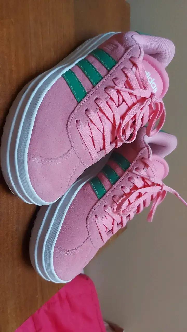 Zapatillas deportivas rosas Adidas - 1