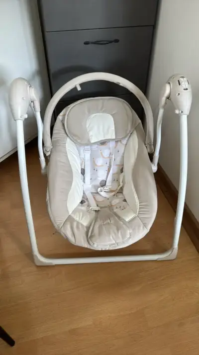 Columpio para bebé beige con arnés - miniatura 1