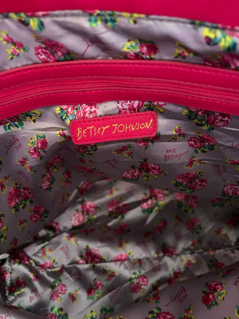 Bolso tote Betsey Johnson negro con diseño - 2