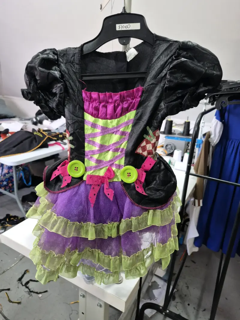 Disfraz infantil de bruja colorido talla 2 - 1
