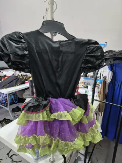 Disfraz infantil de bruja colorido talla 2 - miniatura 2