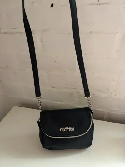 Cartera negra Kenneth Cole Reaction - miniatura 1