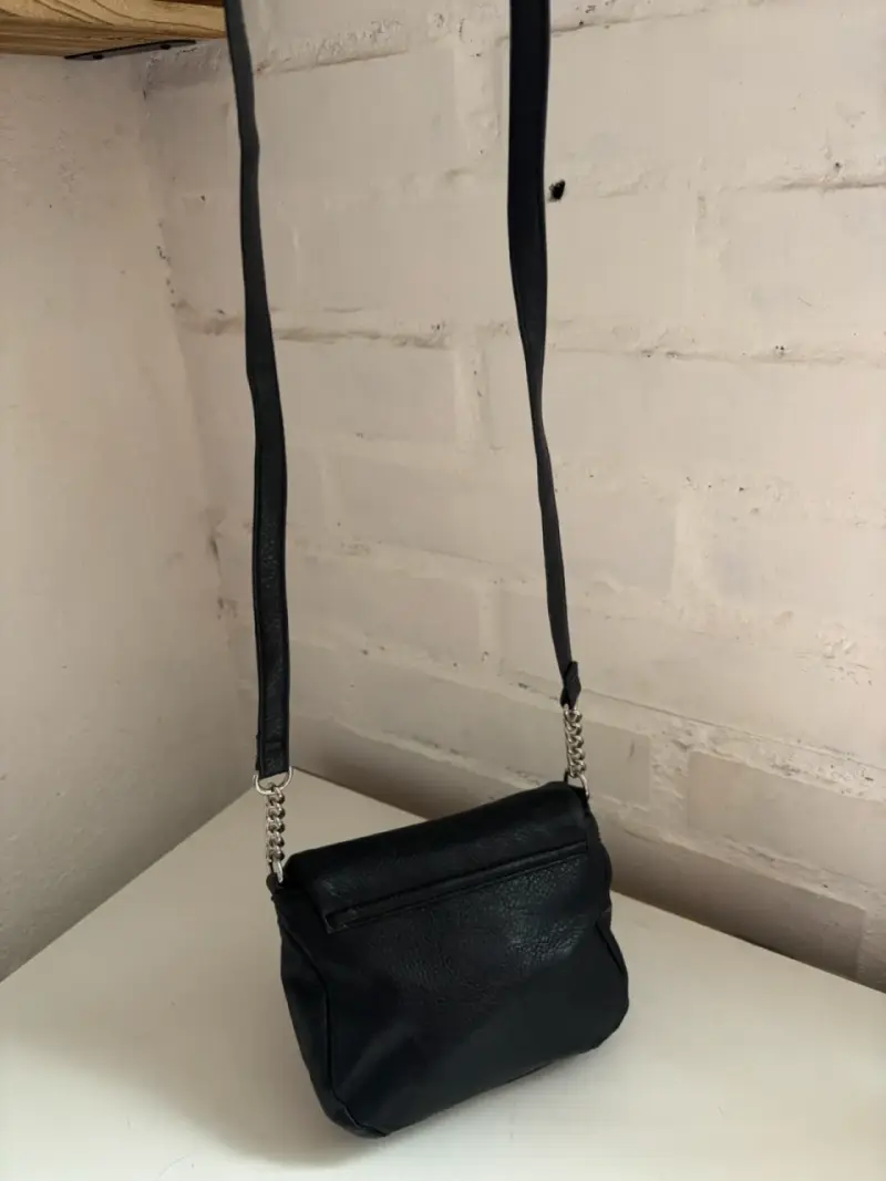 Cartera negra Kenneth Cole Reaction - 2