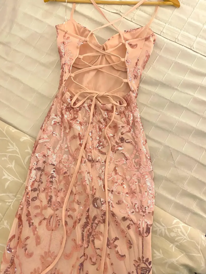Vestido de gala rosa con lentejuelas- Un solo uso - 3