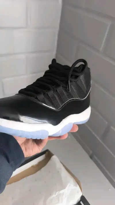 Zapatillas Air Jordan 11 Retro Black/Concord - miniatura 4