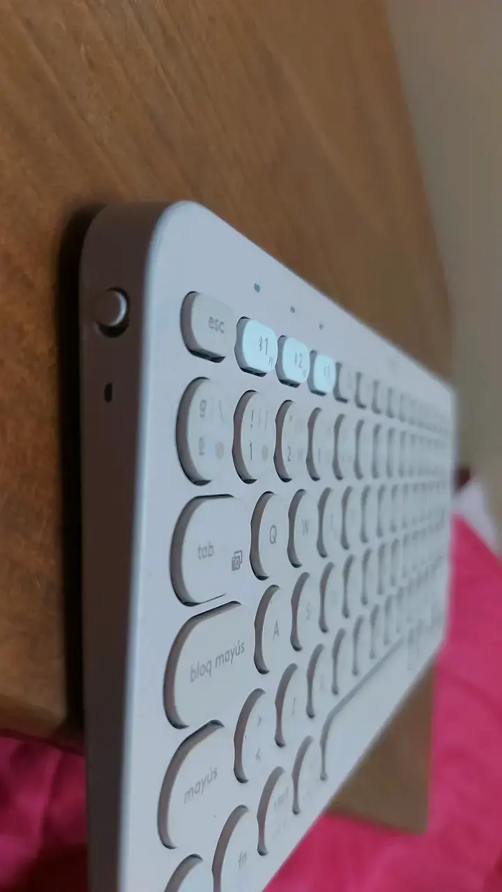 Teclado inalámbrico Logitech K380 rosado - 6