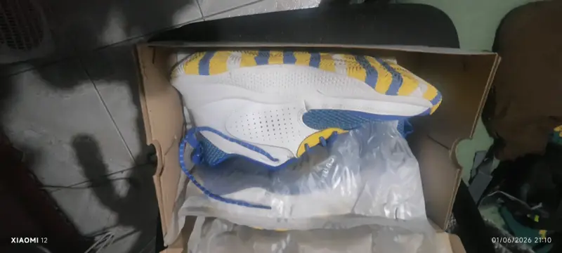 Zapatillas deportivas Curry azul y amarillo - 5