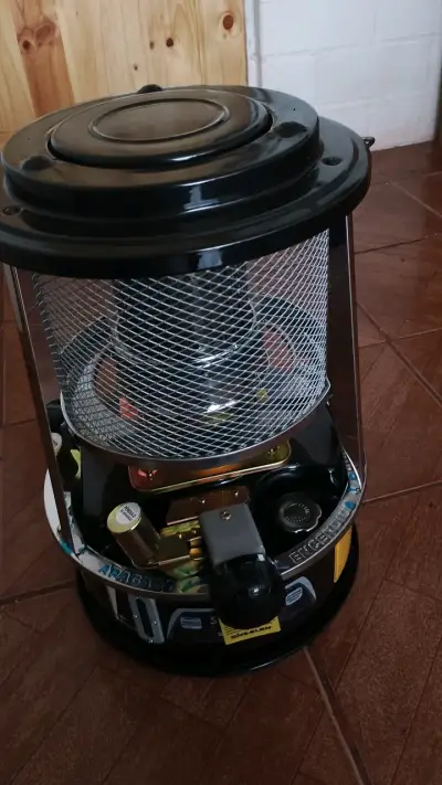 Calefactor a parafina portátil negro - miniatura 3