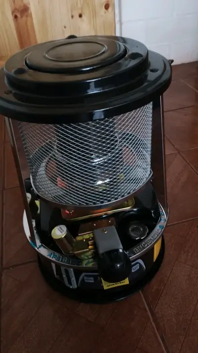 Calefactor a parafina portátil negro - miniatura 4
