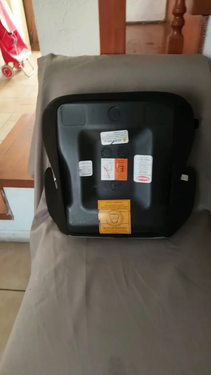 Asiento elevador infantil Graco gris y negro - 2
