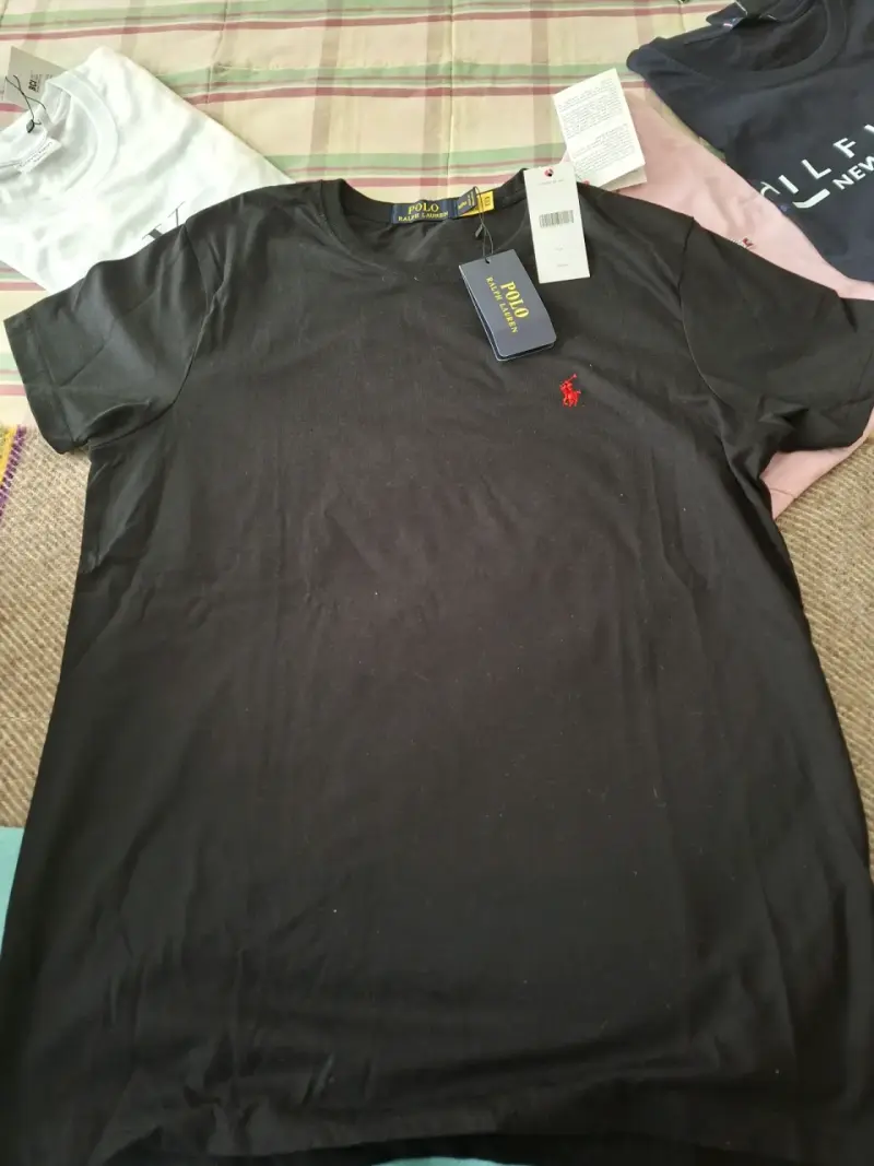 Polera Tommy Hilfiger negra con logo - 4