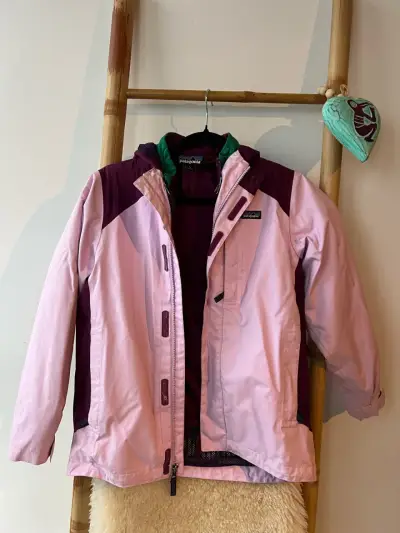 Chaqueta impermeable Patagonia 3 en 1 para niña - miniatura 2
