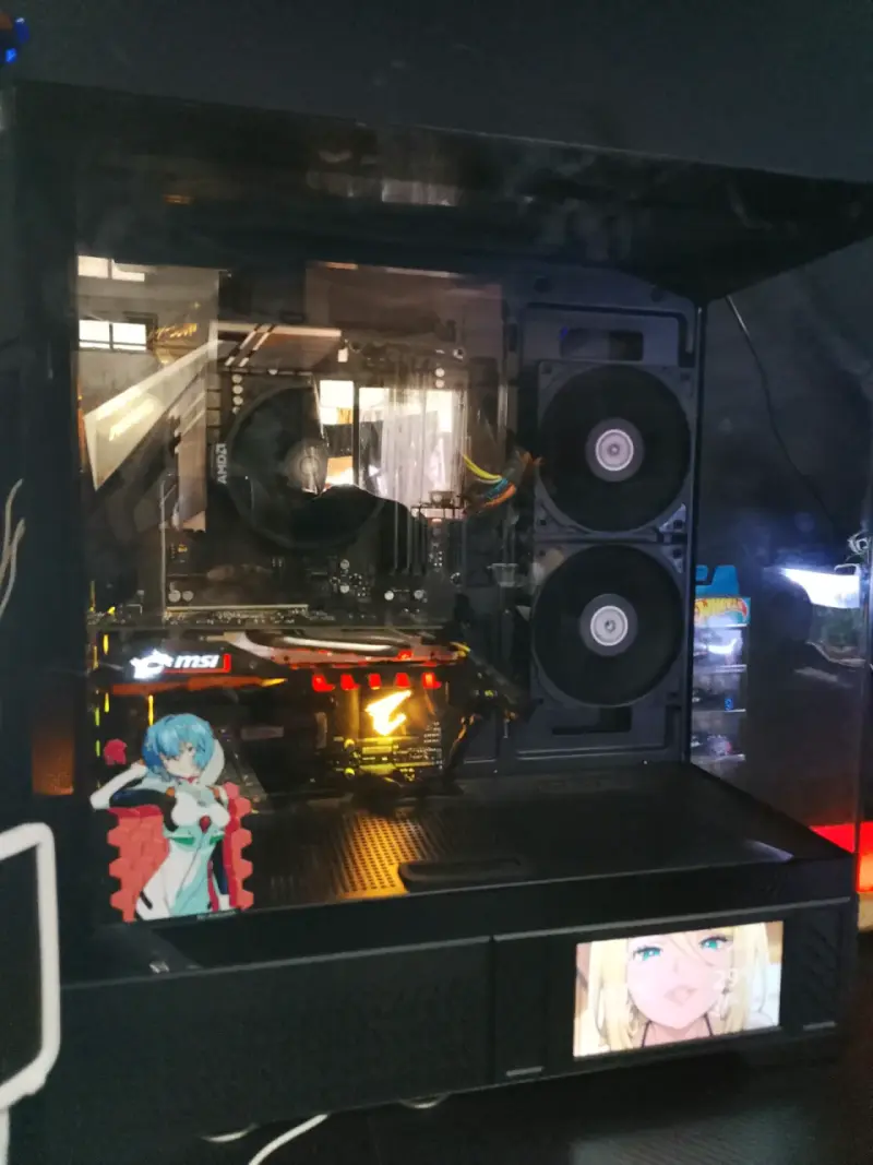 PC Gamer MSI con tarjeta gráfica - 1