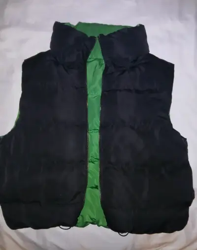 Chaleco reversible negro y verde - miniatura 2