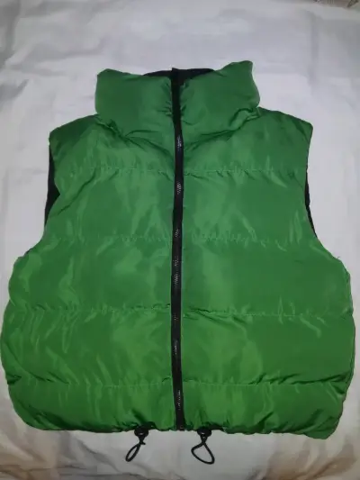 Chaleco reversible negro y verde - miniatura 5