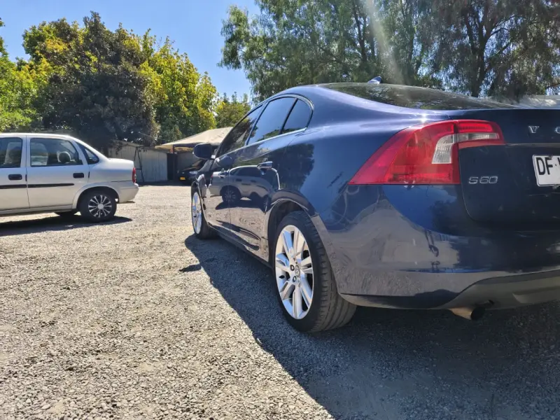 Volvo S60 2.0 T al día todo funcionando - 5