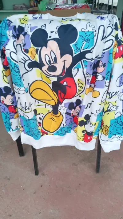 Polerón estampado Mickey Mouse colorido - miniatura 1