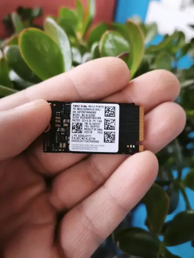 SSD Samsung PM991 NVMe M.2 256GB - miniatura 1